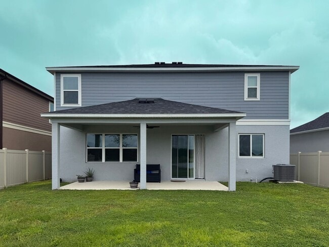 Photo - Beautiful 3 bedroom/2.5 bath in NEW Winter...