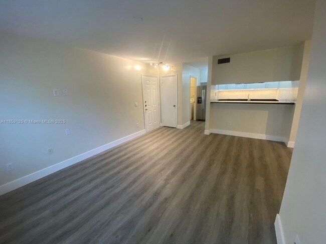 Building Photo - 4201 W McNab Rd Unit 11 Rental