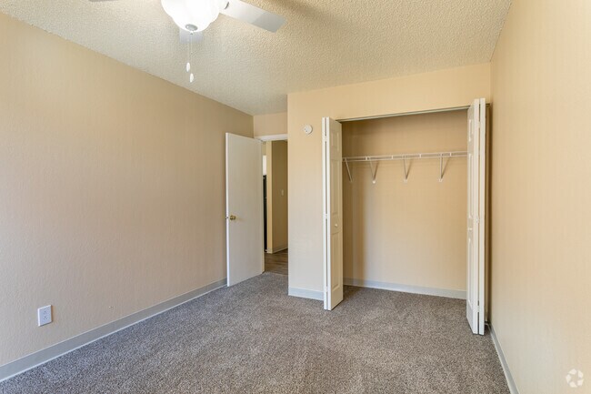1 BR, 1 BA - 448 Square Feet - Wind River Place