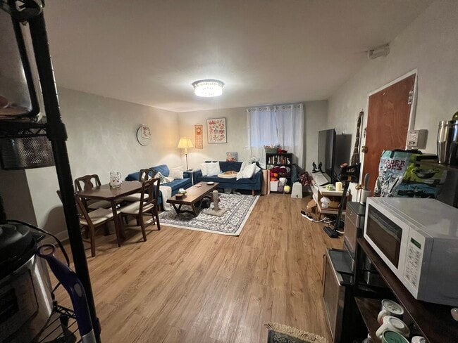 12 Sutherland Rd Unit 3