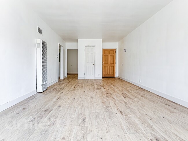 Photo - 4026 Palmwood Dr Unit 2