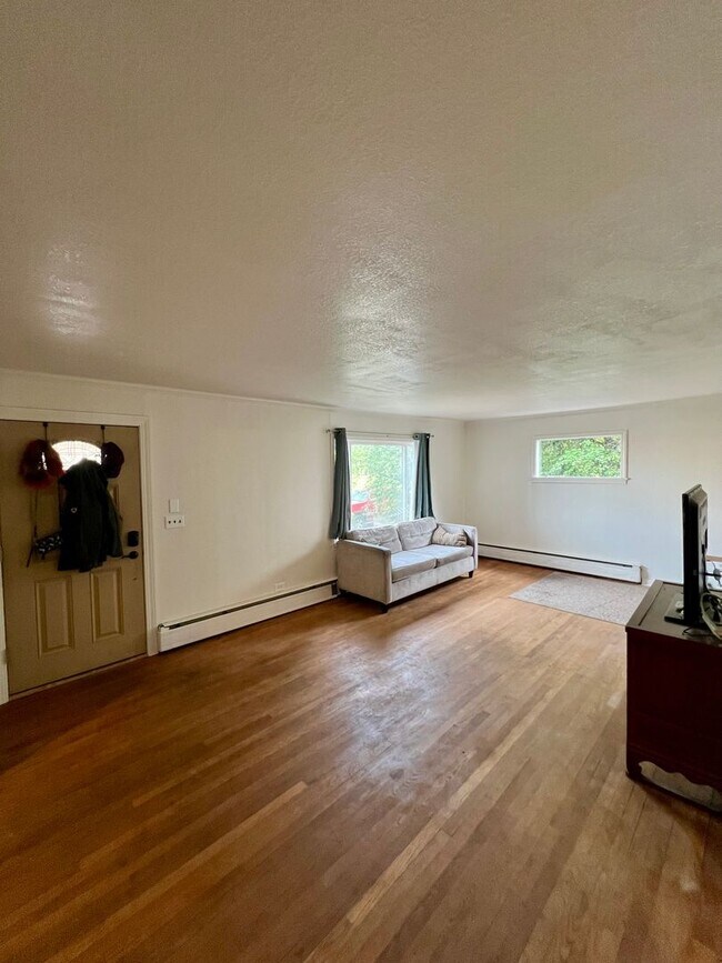 Photo - Downtown Home in Fairbanks!!