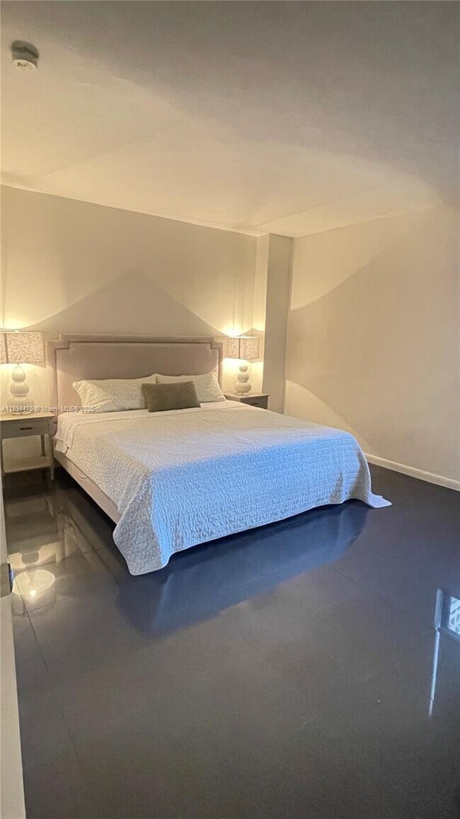 Photo - 10185 Collins Ave Unit 208