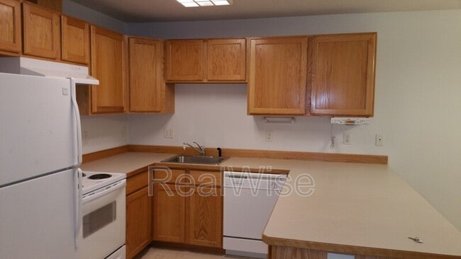 Photo - 933 NE Hidden Valley Dr