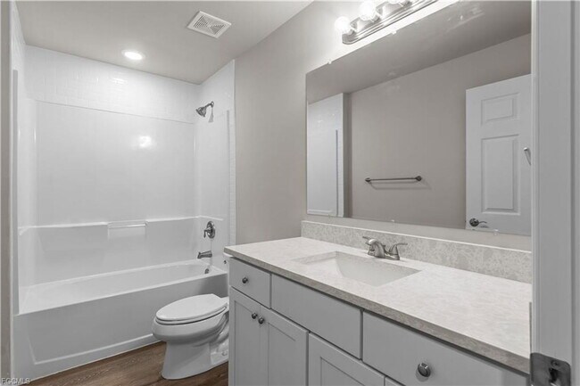 Photo - 3132 NE 13th Pl