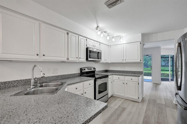 Photo - 11652 NW 19th Dr