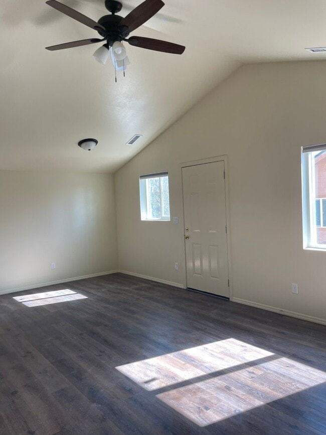 Photo - 4 Bedroom 3.5bathroom