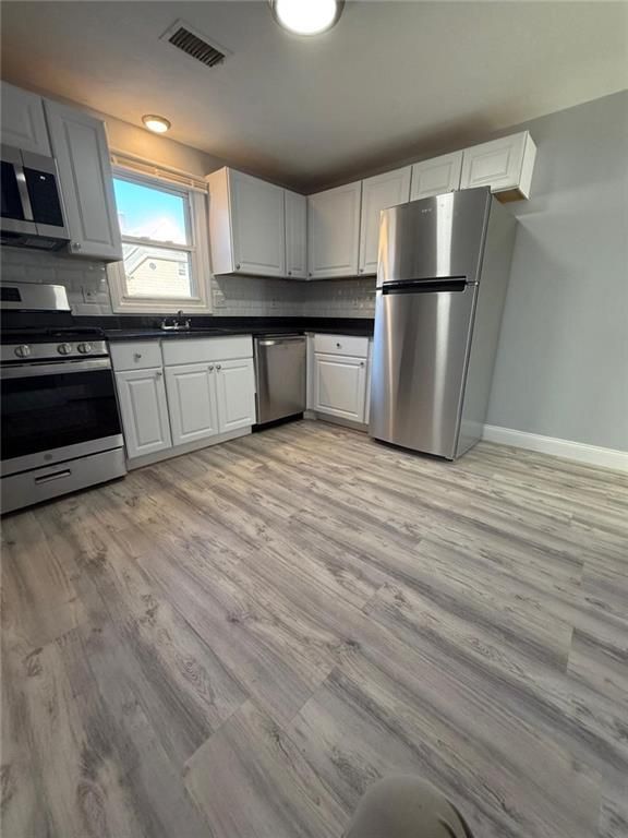 Photo - 14 Saratoga Ave