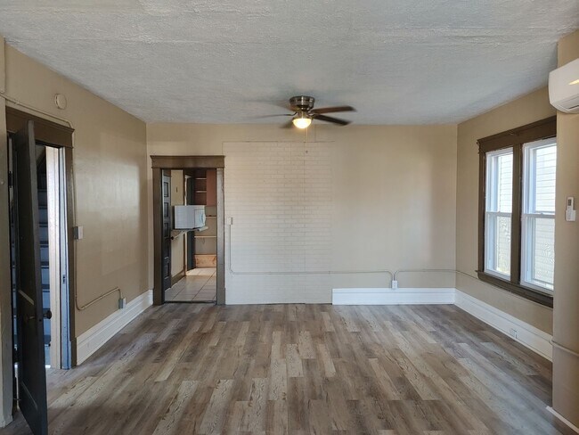 Photo - SPACIOUS SOUTHSIDE HOME