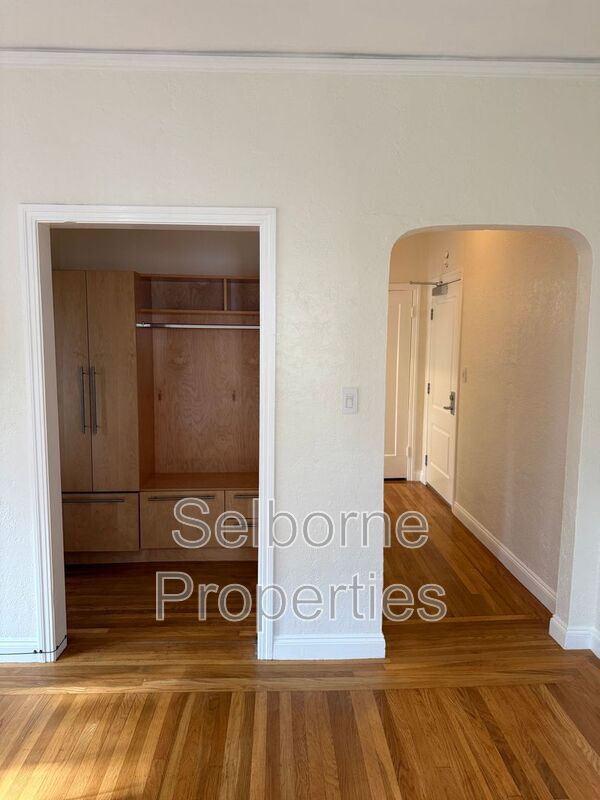 Photo - 507 Forest St