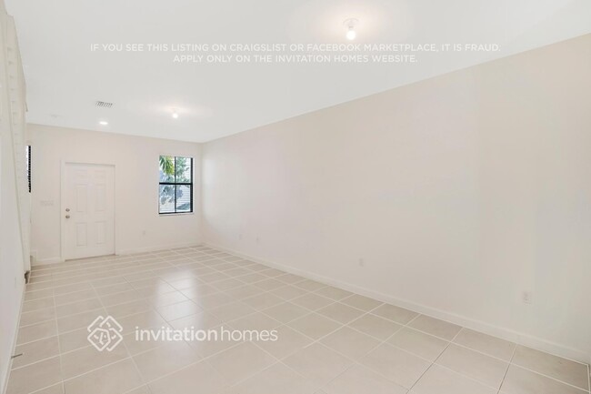 Photo - 2835 SW 16th Terrace