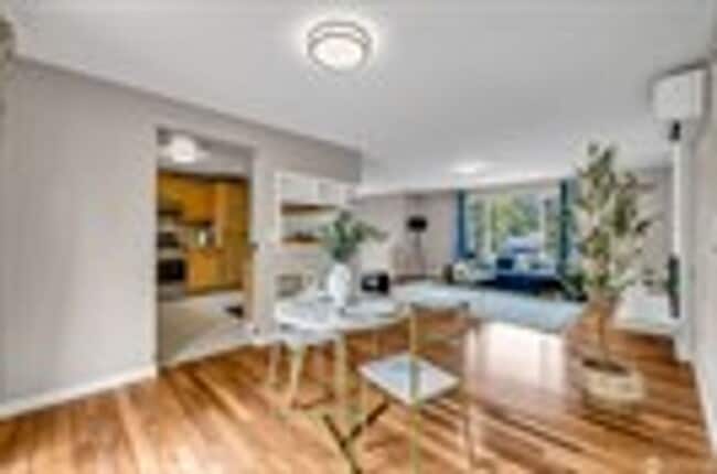 Photo - Move-In Ready 5-Bed on a Quiet Kingsgate Cul-de-Sac