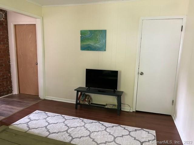 Photo - 77 Crestwood Rd