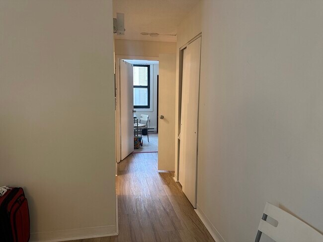 Photo - 45 Trowbridge St Unidad 1C