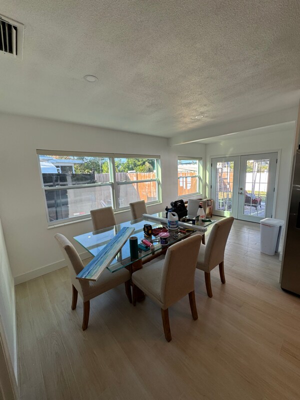 Photo - 11423 77th Ave