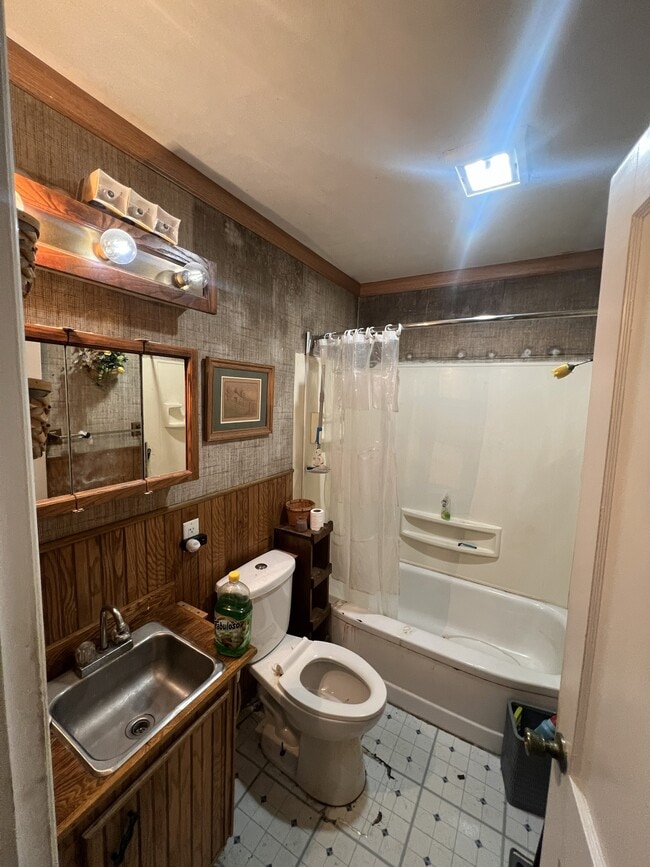 Photo - 1020 N Oakcrest Ave