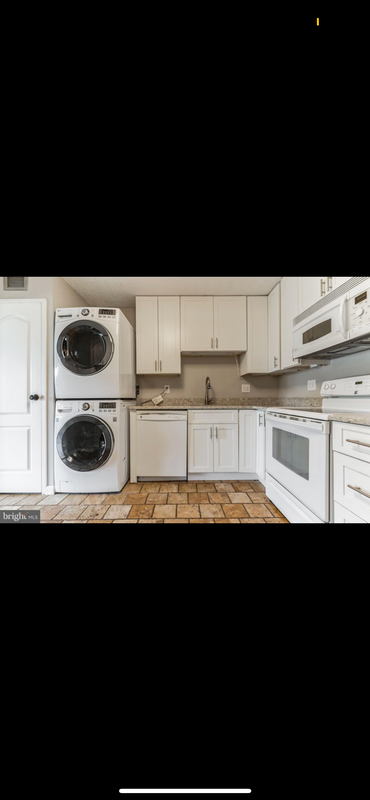 Photo - 250 S Reynolds St Condo
