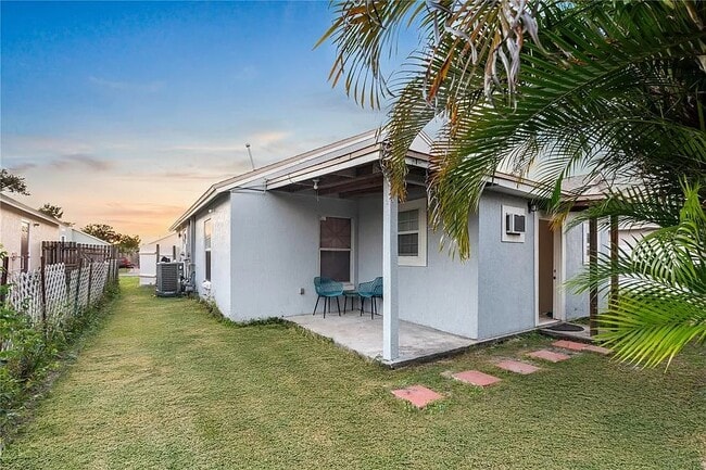 Photo - 9455 Dearmont Ave