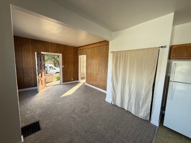 Photo - West Side Petaluma Near Down Town  - 2 Bedroom 1 Bathroom