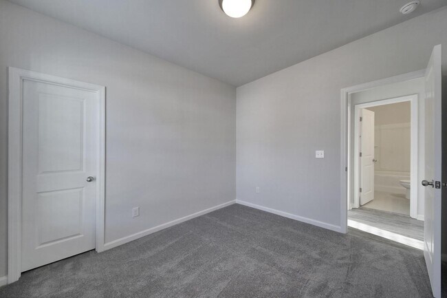Photo - Lovely 3 Bed 2 Bath Ranch Home!