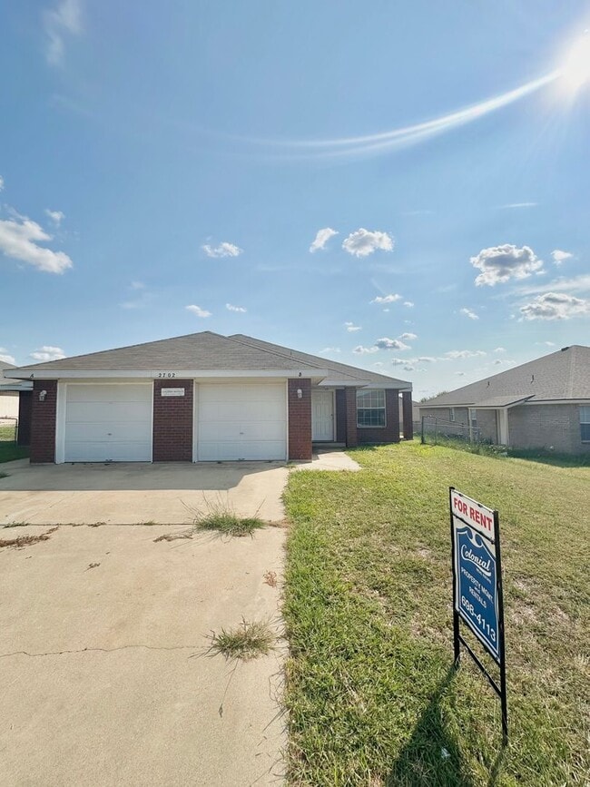 Photo - 2702 Edgefield St Unidad -B