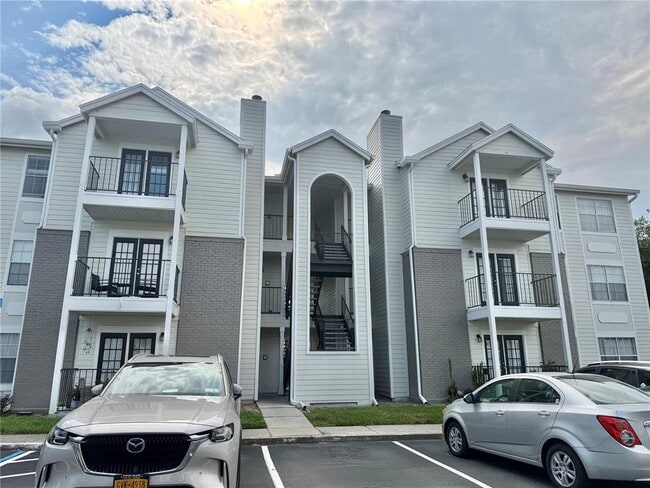 Building Photo - 2550 N Alafaya Trail Unit 3103