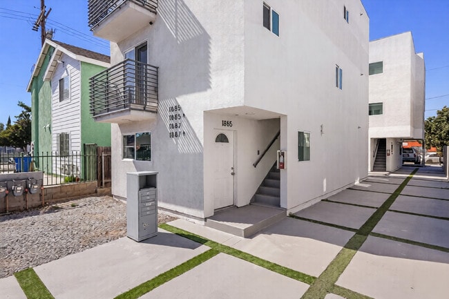 Photo - 1885 1/2 W 20th St Unit 1885 12