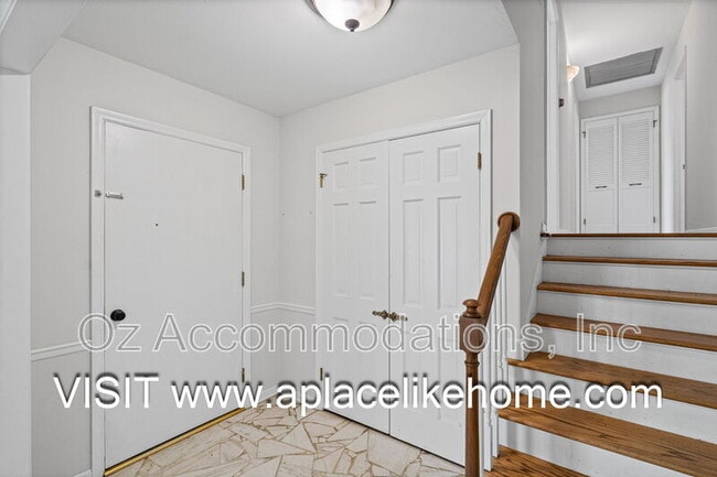 Photo - 8211 W 97th St