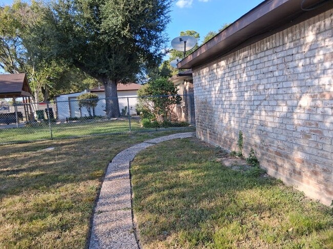 Photo - 7515 Brush Wood Dr