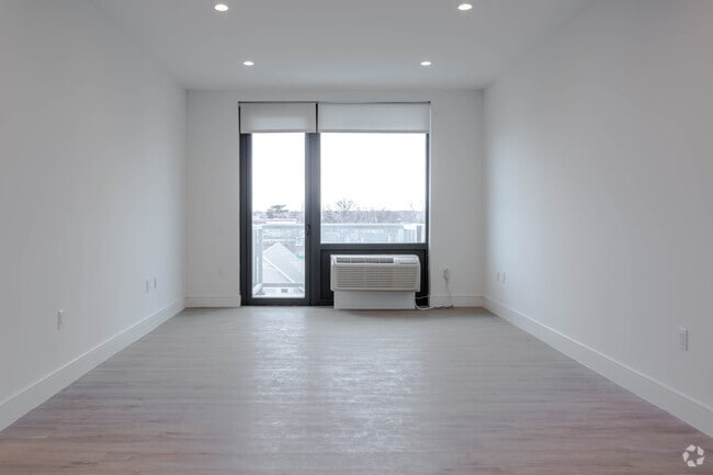Ambassador-2BR,2BA -1067SF- Living Room