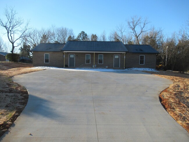 New Duplex in North Lincoln - New Duplex in North Lincoln Apartment