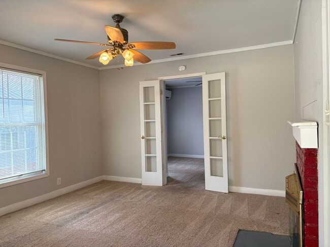 Photo - 3 Bedroom, 1 Bathroom House in Liberty!