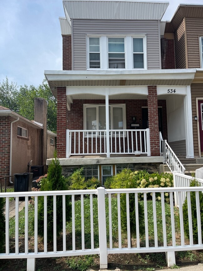 Building Photo - 534 Benner St Rental