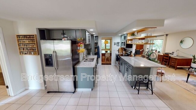 Photo - 2125 Belloak Dr