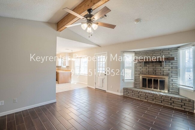 Photo - 3 BED 1 BATH! Schedule a tour today!