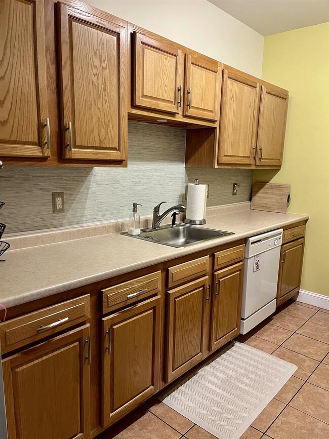 Photo - 18 Harbor Ave Unidad 304
