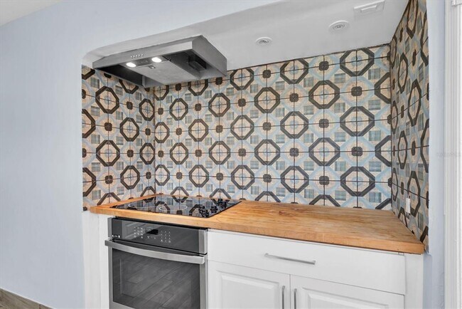 Photo - 1101 28th St N