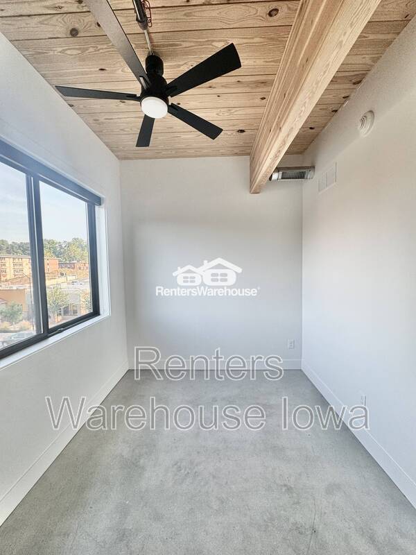 Photo - 2701 Ingersoll Ave Unit 311