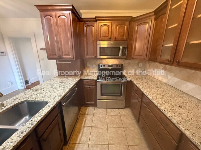 Photo - 513 S Hawthorne Rd