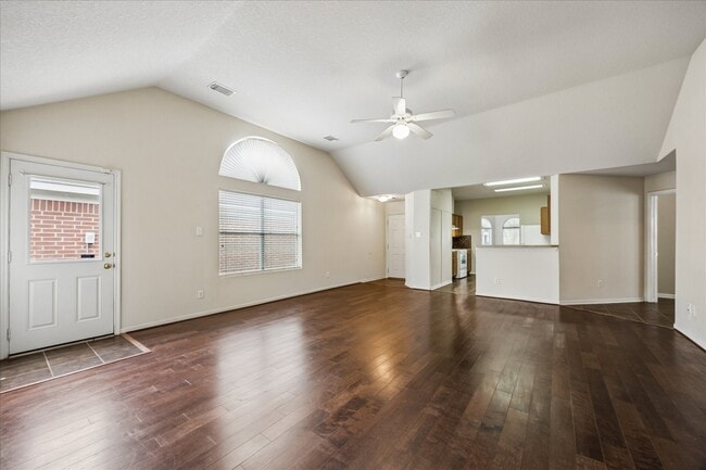 Photo - 15519 Hickory Dale St