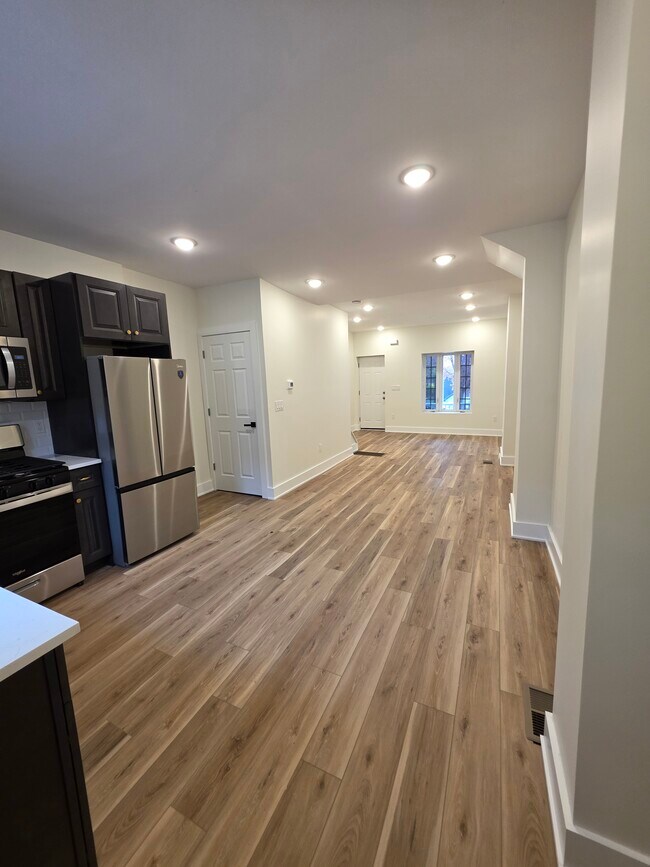 Photo - 1351 S 31st St