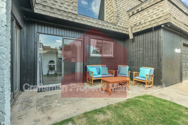 Photo - 4045 Thunderbird Dr