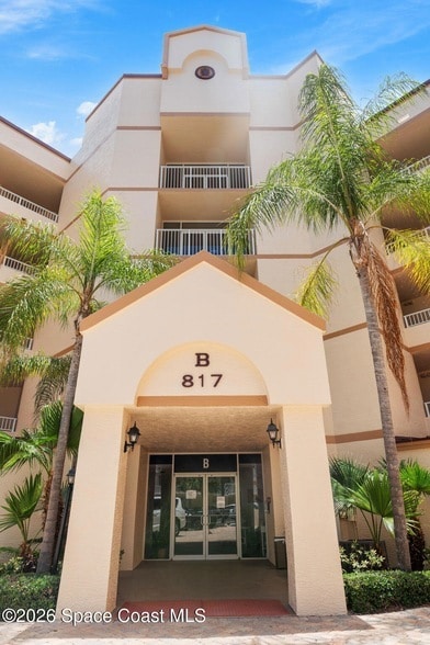 Building Photo - 817 Mystic Dr Unit B302
