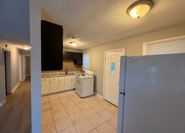 Photo - 3521 Dundale Rd