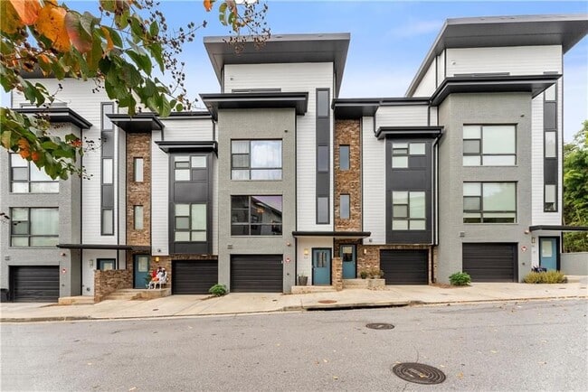 Building Photo - 53 Moda Ln