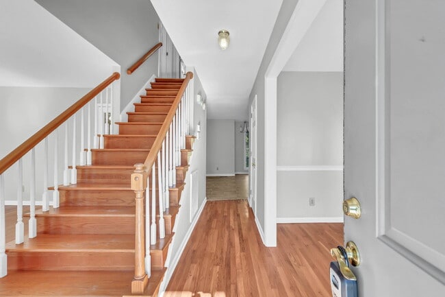 Photo - Spacious 3 Bedroom and 2.5 Bathroom