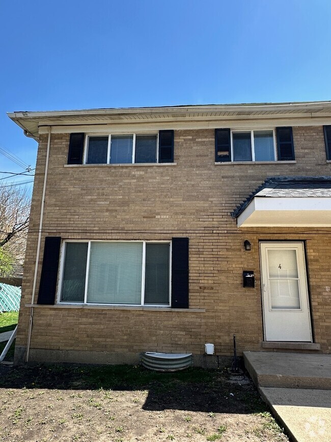 Building Photo - 1721 E Roosevelt Rd Rental