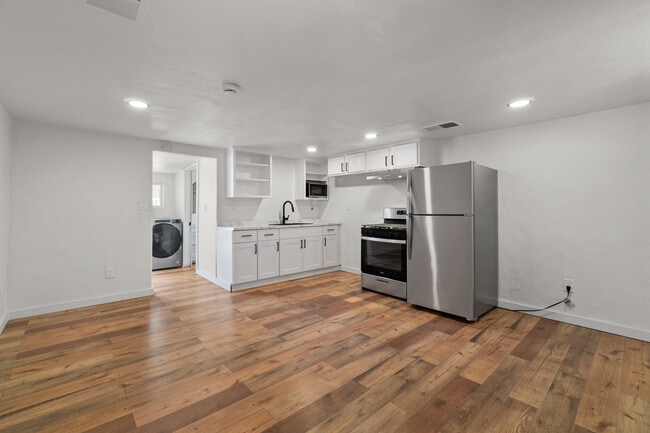 Photo - 3543 W Grant St Rental