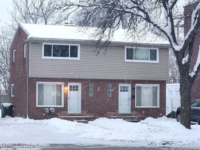 Building Photo - 8741 W Nine Mile Rd