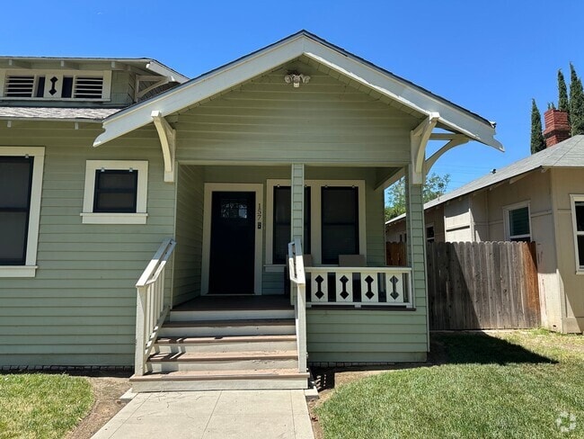 Building Photo - College 149-157 Unit 157 Rental